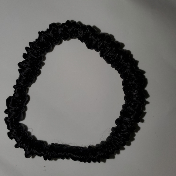 100% Mulberry Silk Skinny Scrunchies Set 4 - Picture 4 of 7